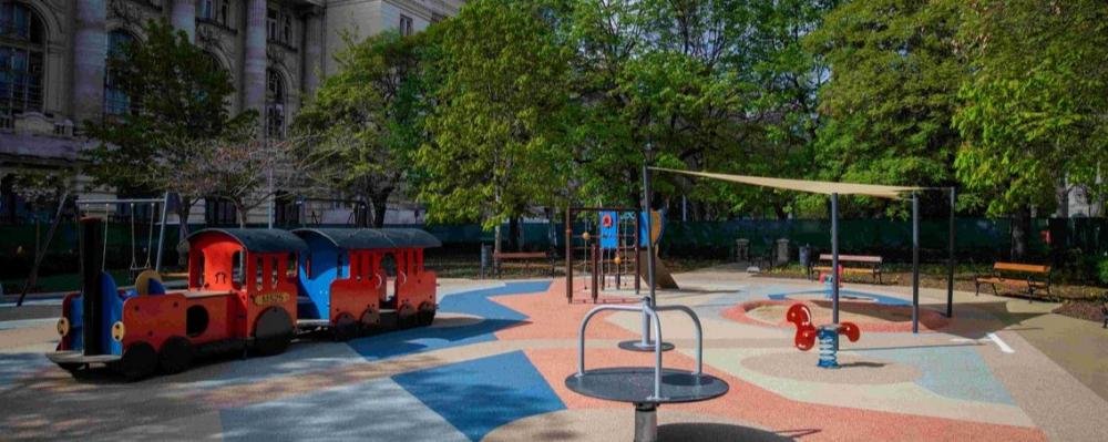 Szabadság Square playground