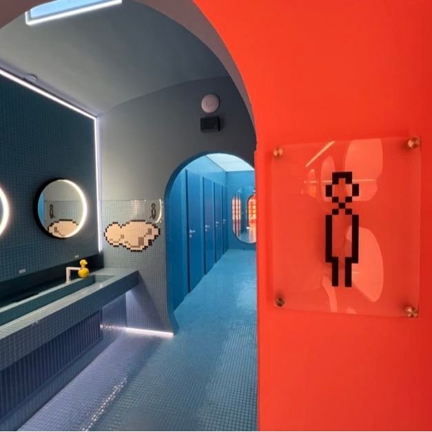 Public Toilet Dorottya Street ...